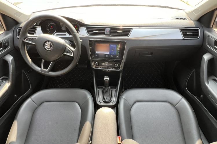 Used Skoda Rapid 2020 1.5L Automatic Comfort Edition Interior 3