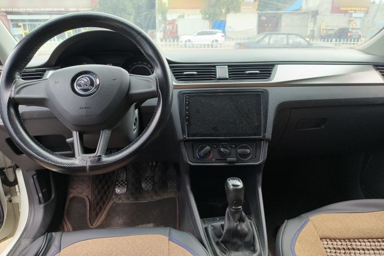 Used Skoda Rapid 2020 1.5L Manual Standard Edition Interior 3