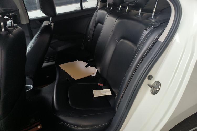Used Skoda Rapid 2020 1.5L Manual Standard Edition Interior 4