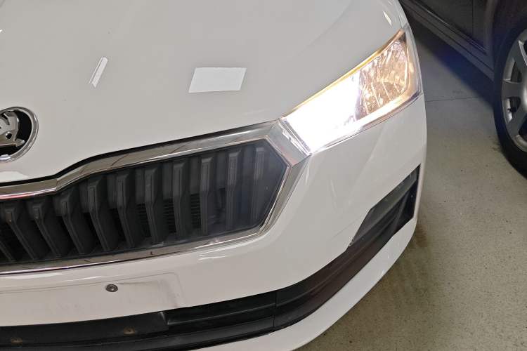 Used Skoda Rapid 2020 1.5L Automatic Standard Edition Left Front Headlight