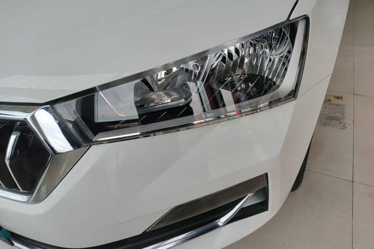 Used Skoda Rapid 2020 1.5L Manual Comfort Edition Left Front Headlight