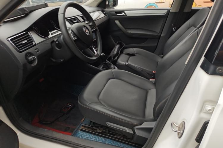 Used Skoda Rapid 2020 1.5L Automatic Comfort Edition Left Front Seat
