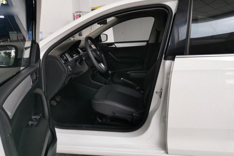 Used Skoda Rapid 2020 1.5L Manual Comfort Edition Left Front Seat