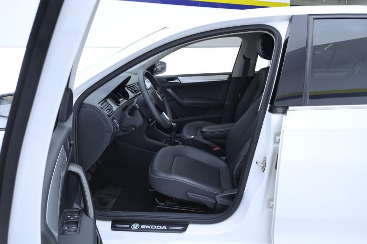 Used Skoda Rapid 2020 1.5L Manual Comfort Edition Left Front Seat