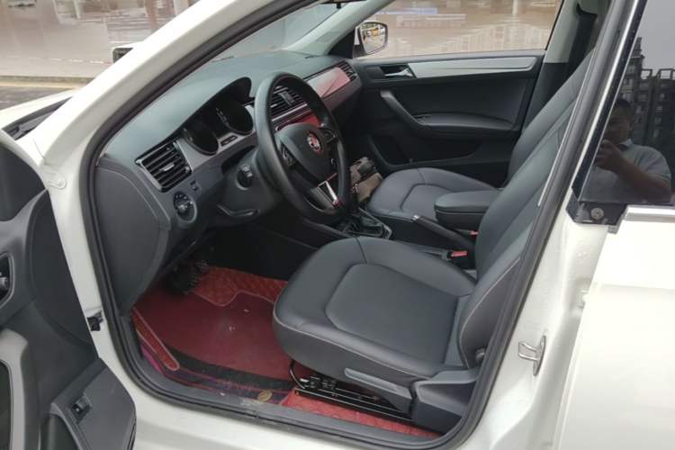 Used Skoda Rapid 2020 1.5L Automatic Comfort Edition Left Front Seat
