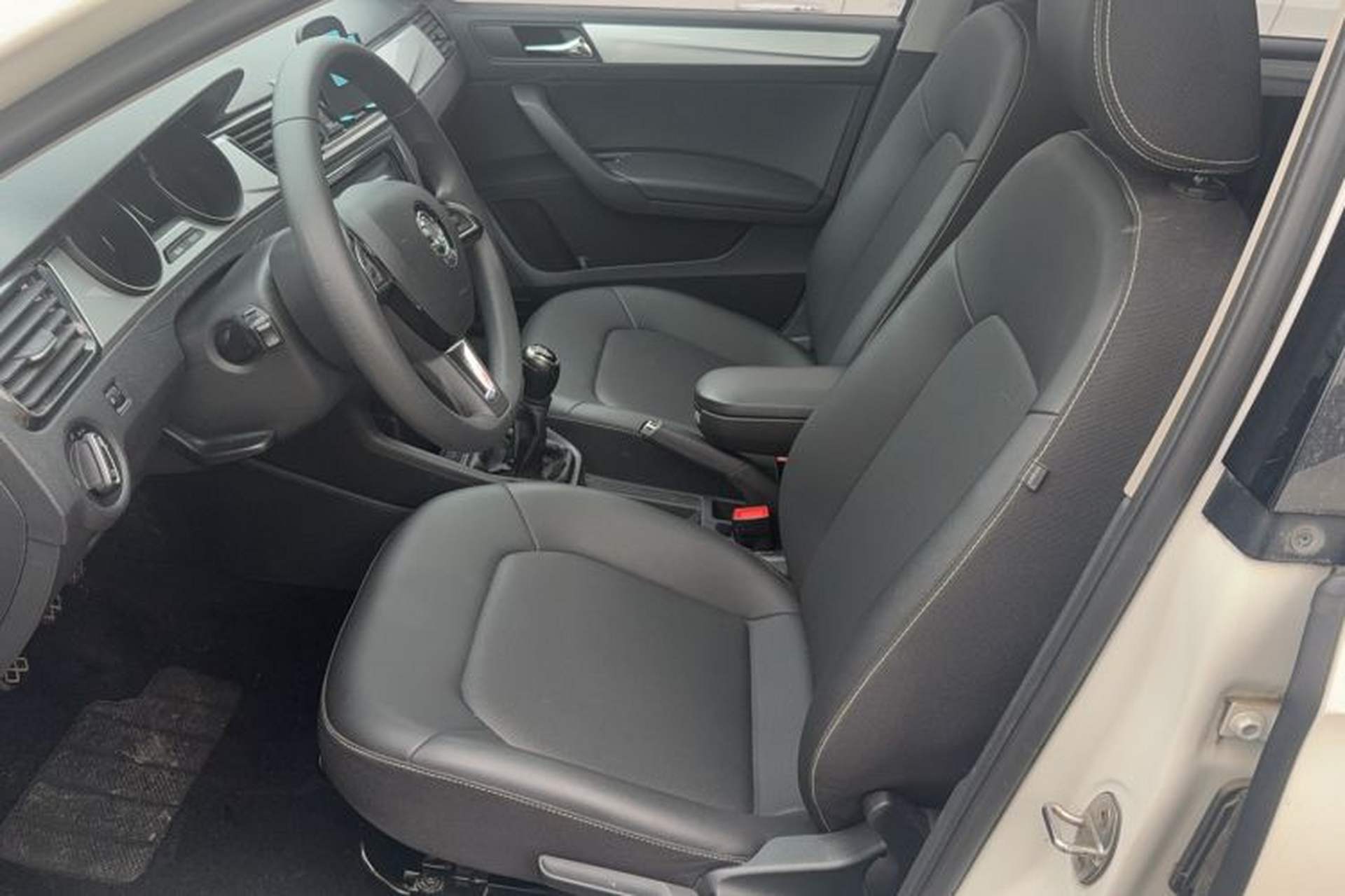 Used Skoda Rapid 2020 1.5L Manual Comfort Edition Left Front Seat