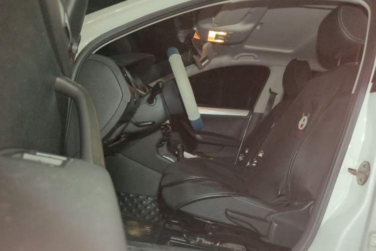 Used Skoda Rapid 2020 1.5L Automatic Comfort Edition Left Front Seat