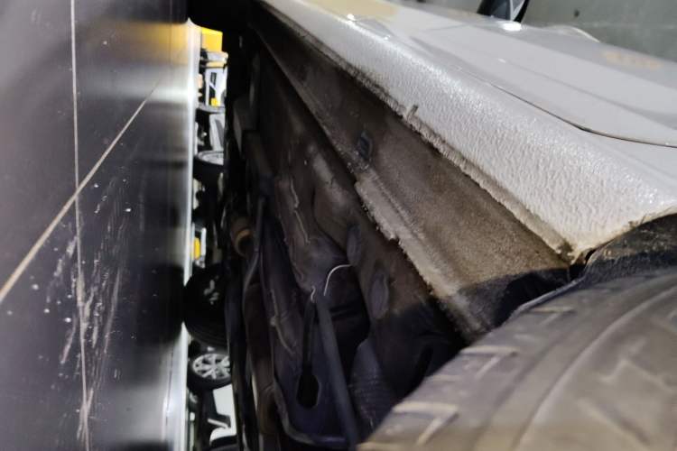 Used Skoda Rapid 2020 1.5L Automatic Comfort Edition Left Side Sill