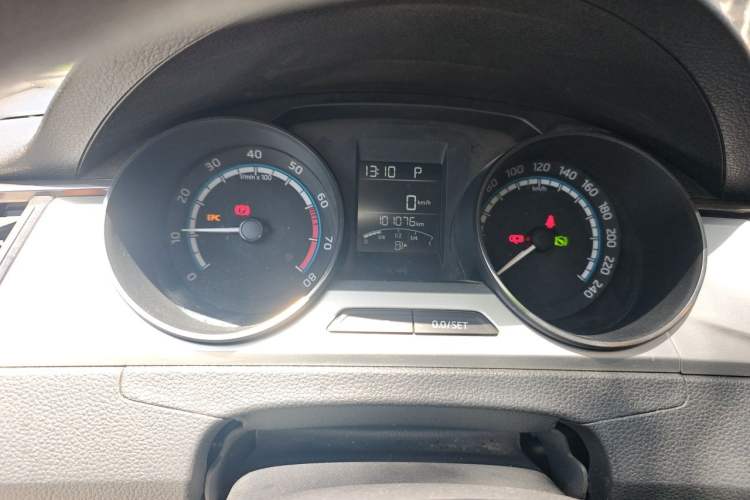 Used Skoda Rapid 2020 1.5L Automatic Comfort Edition Odometer Close Up
