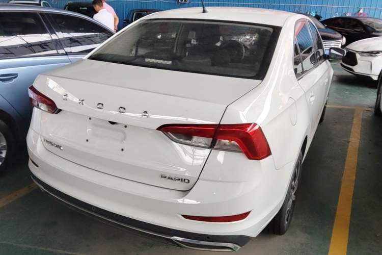 Used Skoda Rapid 2020 1.5L Automatic Comfort Edition Rear Right 45 Deg