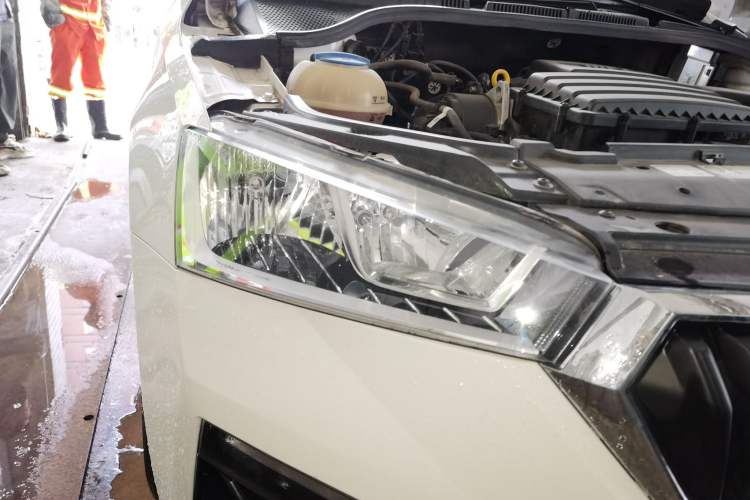 Used Skoda Rapid 2020 1.5L Automatic Standard Edition Right Front Headlight