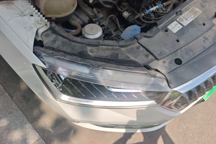 Used Skoda Rapid 2020 1.5L Manual Comfort Edition Right Front Headlight