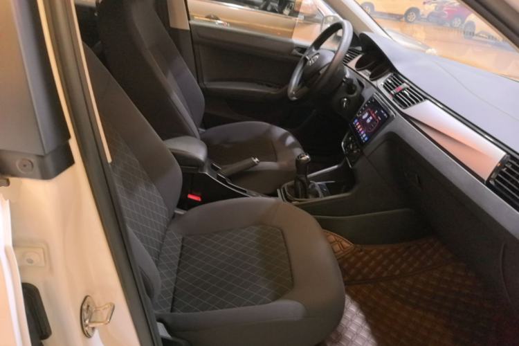 Used Skoda Rapid 2020 1.5L Manual Standard Edition Right Front Seat