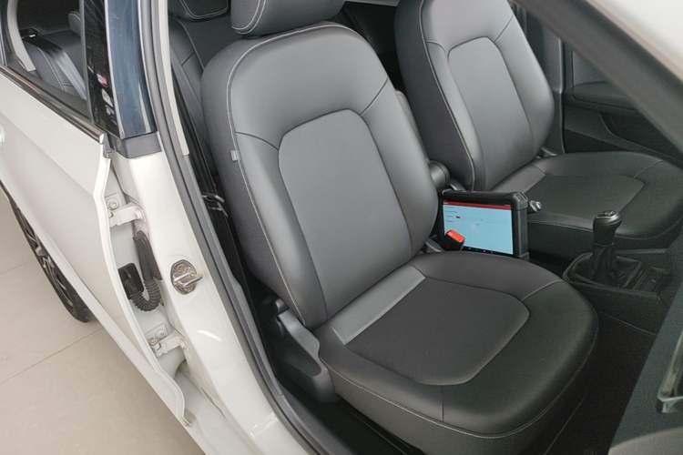 Used Skoda Rapid 2020 1.5L Manual Comfort Edition Right Front Seat