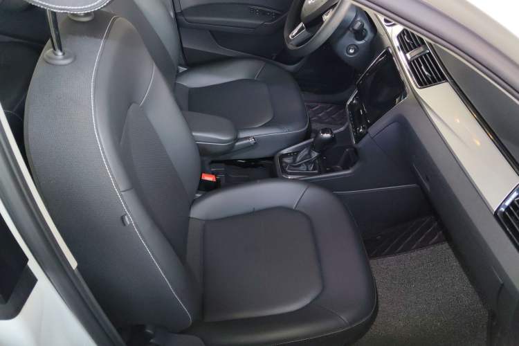 Used Skoda Rapid 2020 1.5L Automatic Comfort Edition Right Front Seat