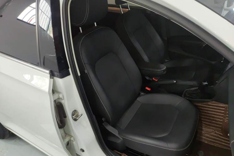 Used Skoda Rapid 2020 1.5L Automatic Comfort Edition Right Front Seat