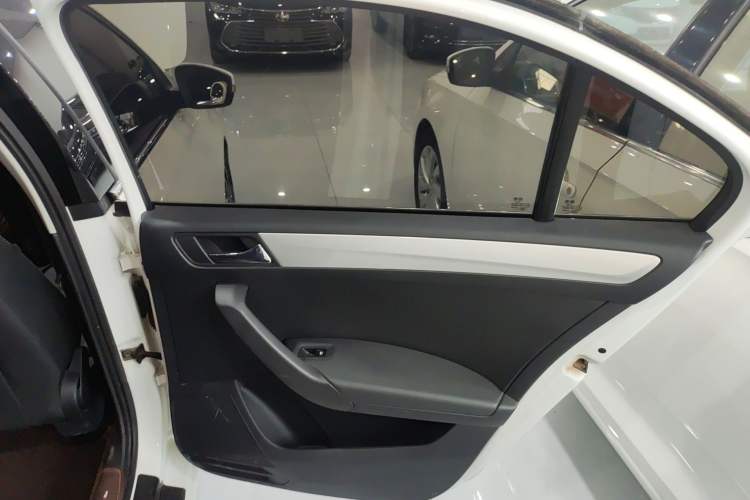 Used Skoda Rapid 2020 1.5L Automatic Comfort Edition Right Rear Door Interior