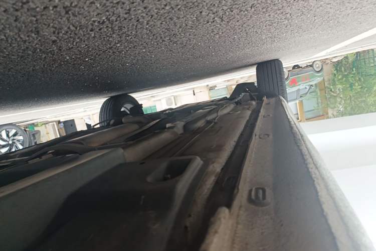 Used Skoda Rapid 2020 1.5L Automatic Comfort Edition Right Side Sill