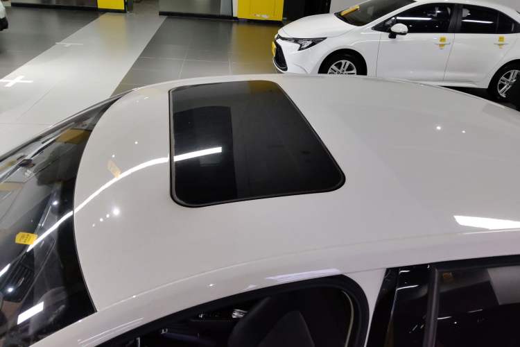 Used Skoda Rapid 2020 1.5L Automatic Comfort Edition Roof