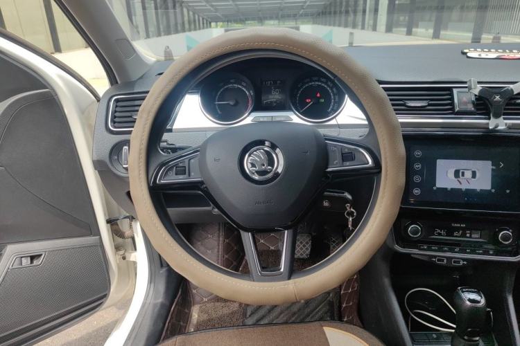 Used Skoda Rapid 2020 1.5L Automatic Comfort Edition Steering Wheel