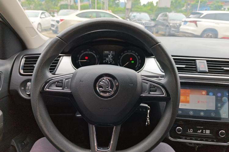 Used Skoda Rapid 2020 1.5L Automatic Comfort Edition Steering Wheel