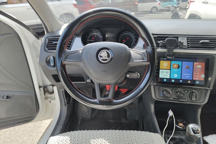 Used Skoda Rapid 2020 1.5L Manual Standard Edition Steering Wheel
