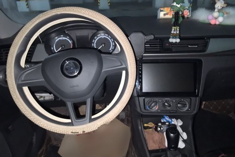 Used Skoda Rapid 2020 1.5L Automatic Standard Edition Steering Wheel