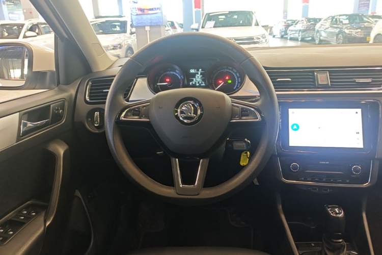 Used Skoda Rapid 2020 1.5L Automatic Comfort Edition Steering Wheel