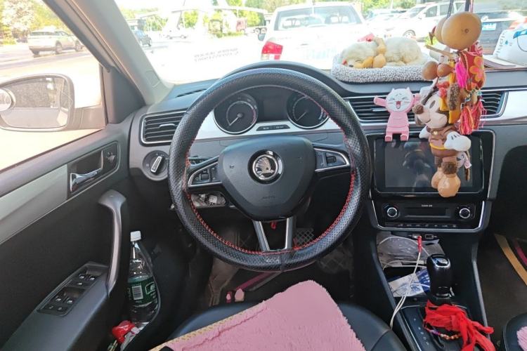 Used Skoda Rapid 2020 1.5L Automatic Comfort Edition Steering Wheel