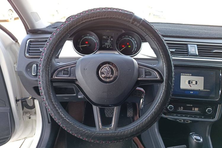 Used Skoda Rapid 2020 1.5L Automatic Comfort Edition Steering Wheel