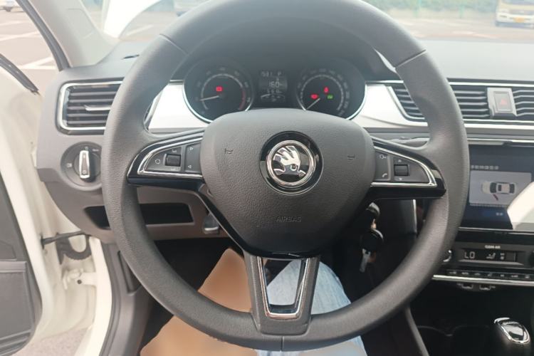 Used Skoda Rapid 2020 1.5L Automatic Comfort Edition Steering Wheel