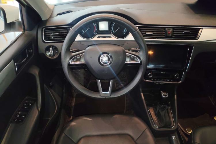 Used Skoda Rapid 2020 1.5L Automatic Comfort Edition Steering Wheel