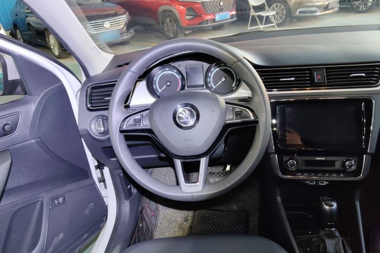 Used Skoda Rapid 2020 1.5L Automatic Comfort Edition Steering Wheel