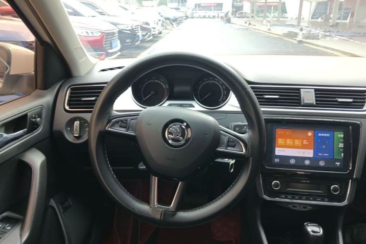 Used Skoda Rapid 2020 1.5L Automatic Comfort Edition Steering Wheel