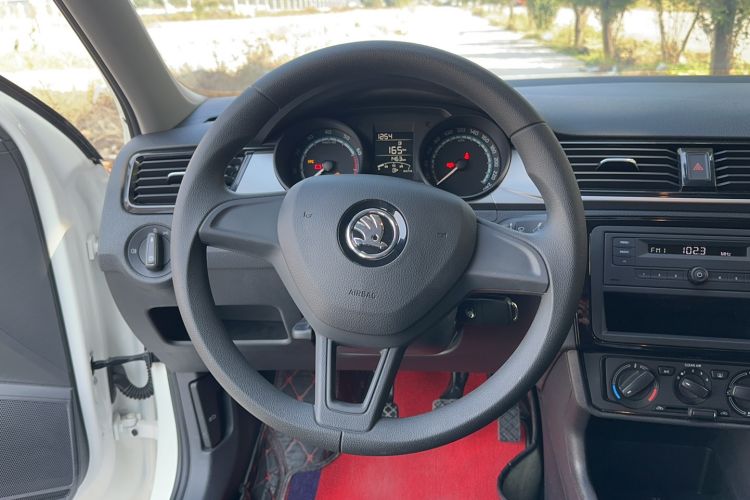 Used Skoda Rapid 2020 1.5L Manual Standard Edition Steering Wheel