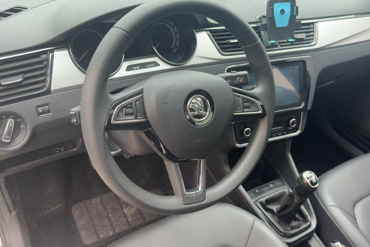 Used Skoda Rapid 2020 1.5L Manual Comfort Edition Steering Wheel
