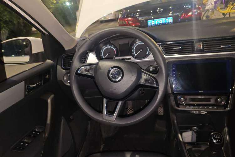 Used Skoda Rapid 2020 1.5L Manual Comfort Edition Steering Wheel