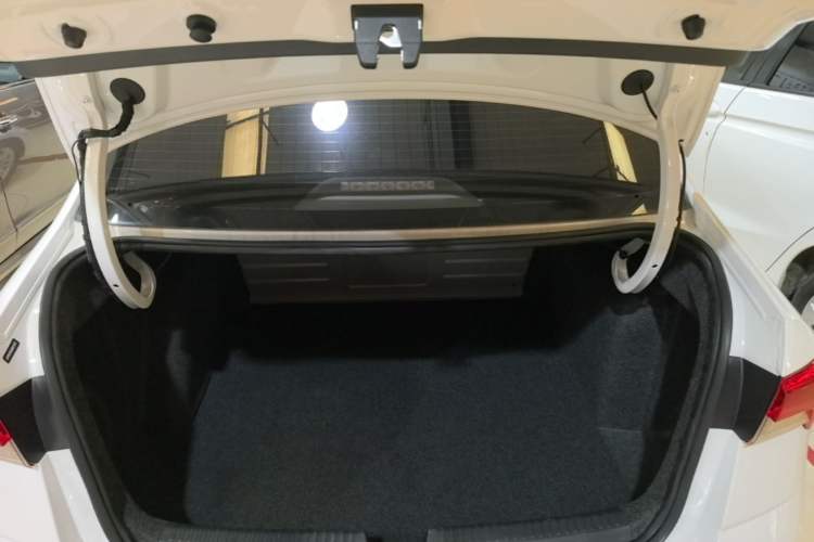 Used Skoda Rapid 2020 1.5L Manual Standard Edition Trunk