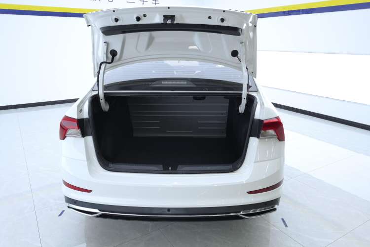 Used Skoda Rapid 2020 1.5L Manual Comfort Edition Trunk