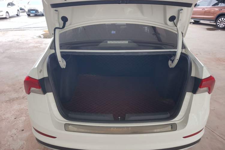 Used Skoda Rapid 2020 1.5L Automatic Comfort Edition Trunk