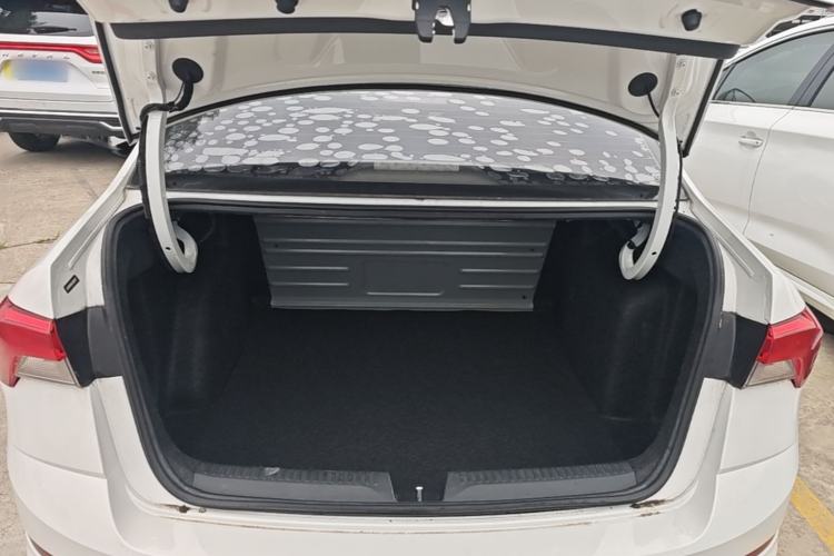 Used Skoda Rapid 2020 1.5L Automatic Standard Edition Trunk