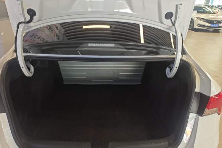 Used Skoda Rapid 2020 1.5L Automatic Comfort Edition Trunk
