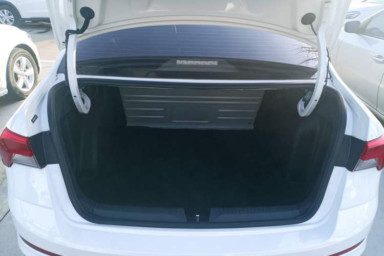 Used Skoda Rapid 2020 1.5L Automatic Standard Edition Trunk
