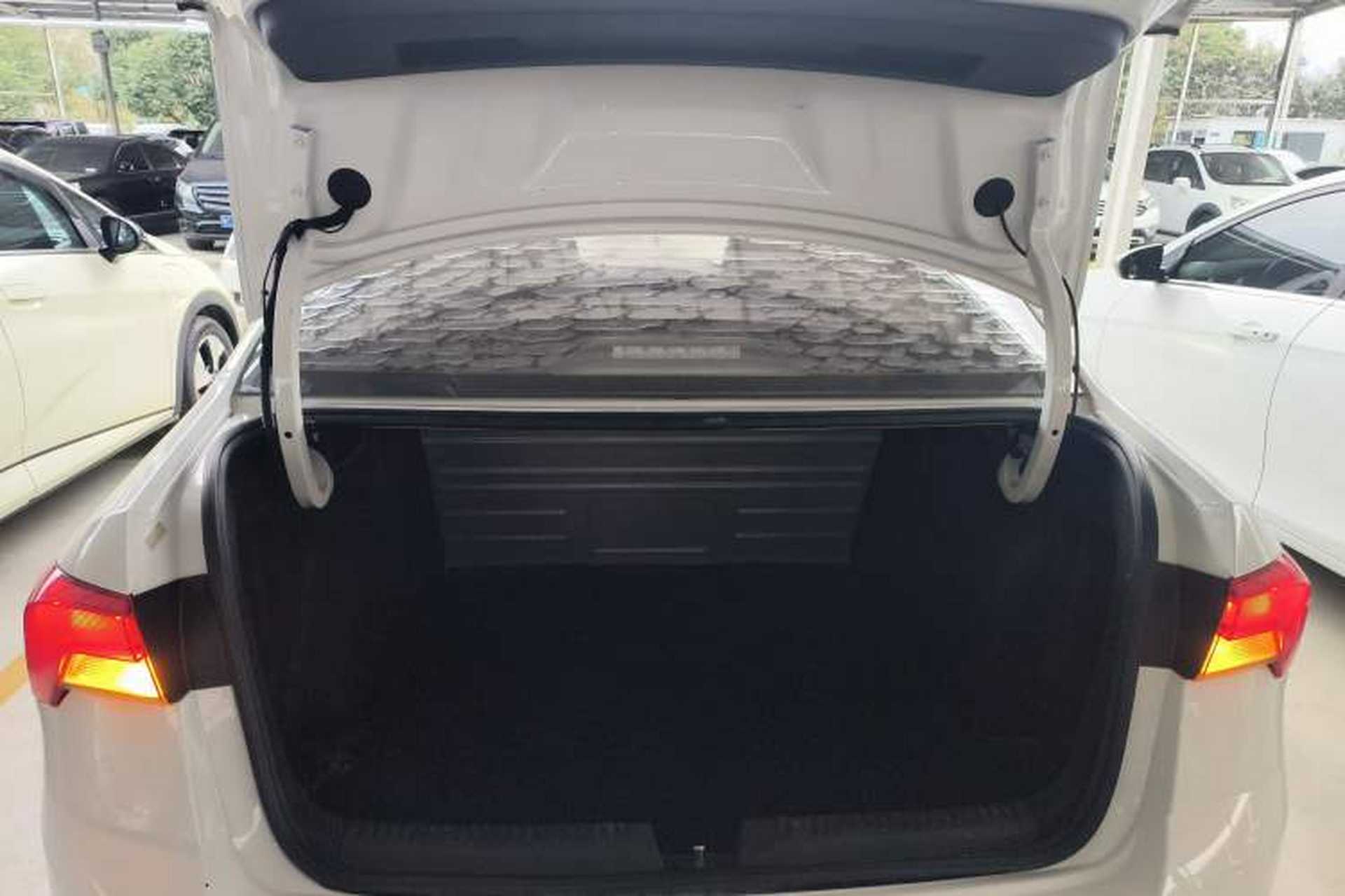 Used Skoda Rapid 2020 1.5L Manual Standard Edition Trunk