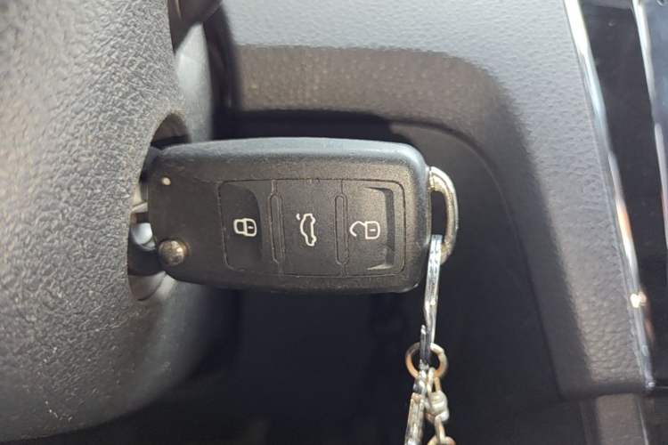 Used Skoda Rapid 2020 1.5L Automatic Comfort Edition Vehicle Key