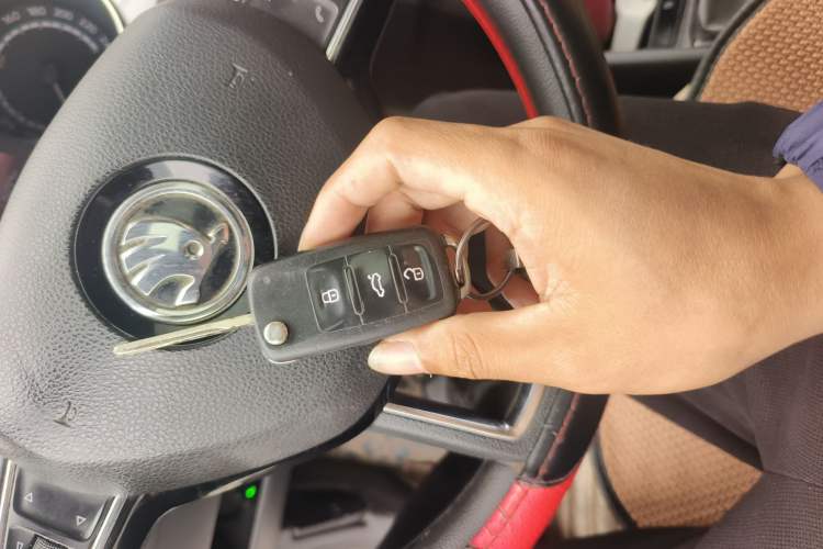 Used Skoda Rapid 2020 1.5L Manual Comfort Edition Vehicle Key