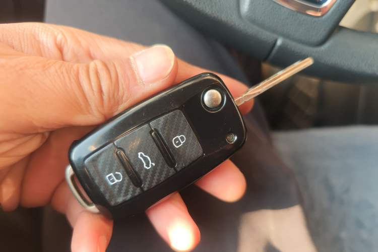 Used Skoda Rapid 2020 1.5L Manual Comfort Edition Vehicle Key