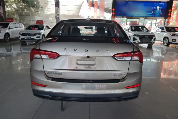 Used Skoda Rapid 2020 1.5L Automatic Standard Edition Exterior 4