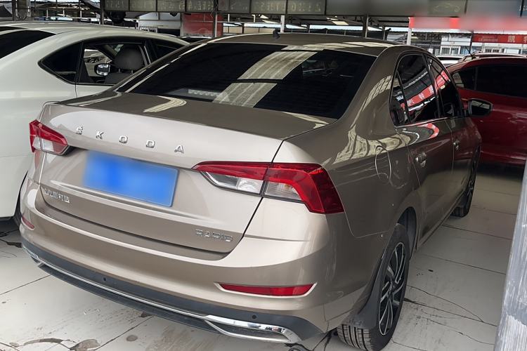 Used Skoda Rapid 2020 1.5L Automatic Comfort Edition Exterior 5