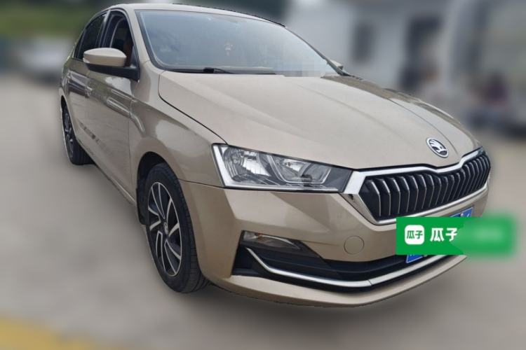 Used Skoda Rapid 2020 1.5L Automatic Comfort Edition Front Right 45 Deg